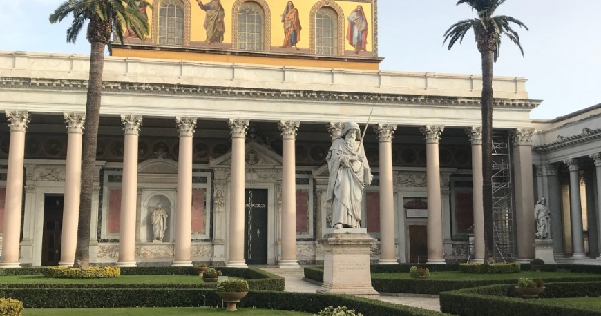 کلیسای باسیلیا دی سان پائولو فوری لمورا رم