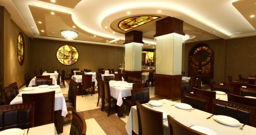 رستوران هتل نایری ایروان
