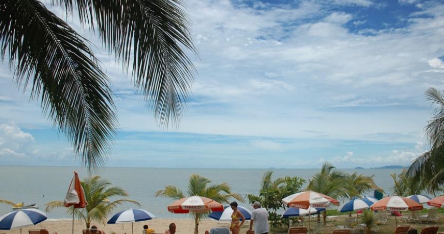 ساحل هتل رین بو پارادایز پنانگ مالزی