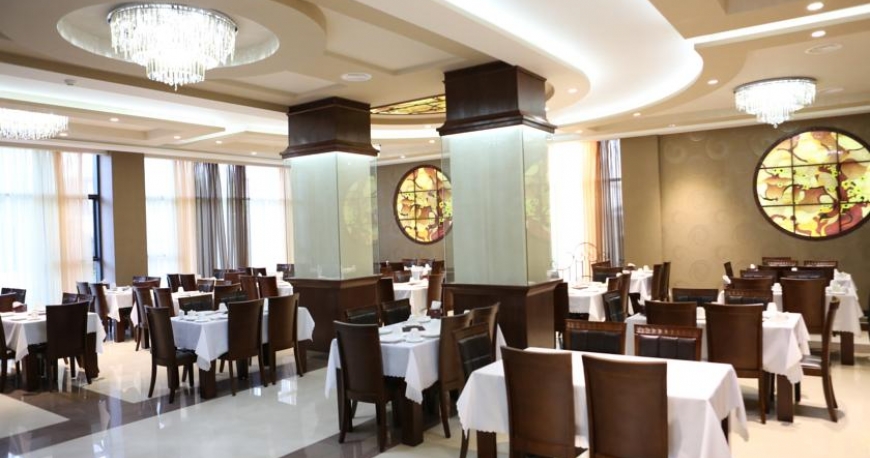 رستوران هتل نایری ایروان