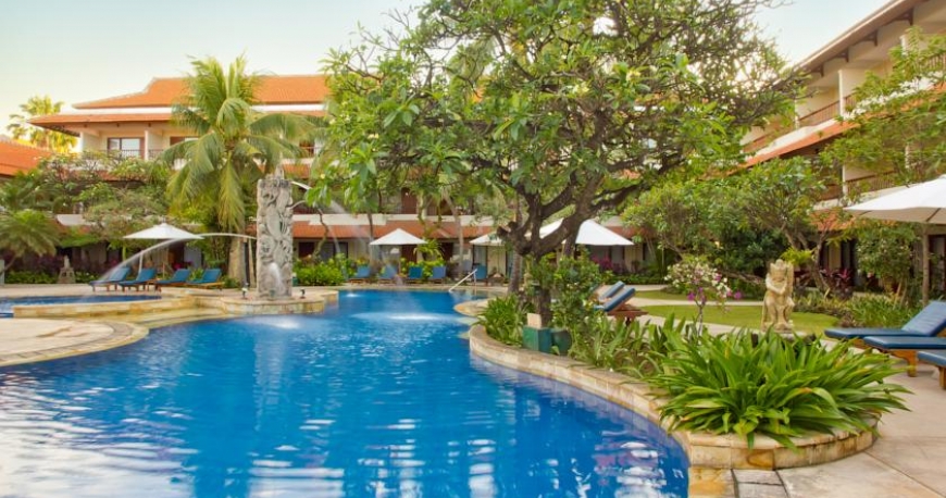 استخر هتل رانی بالی