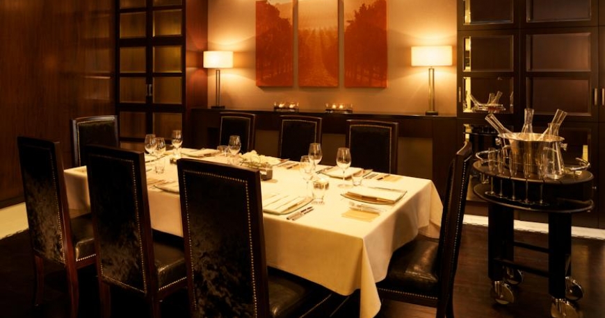رستوران هتل جمیرا امارات تاورز دبی