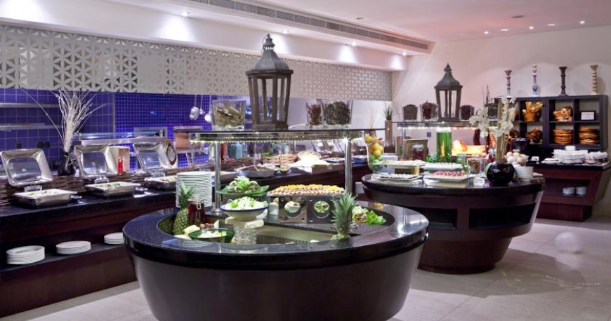 رستوران هتل نووتل دیره سیتی سنتر دبی امارات متحده ی عربی