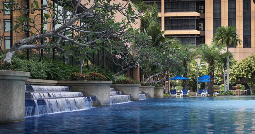 استخر هتل برجایا تایمز اسکور کوالالامپور
