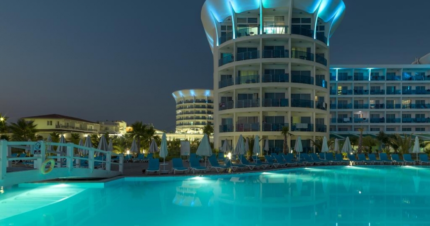 استخر هتل سلطان آف دریمز آنتالیا