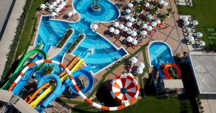 پارک آبی هتل شروود بریزز آنتالیا