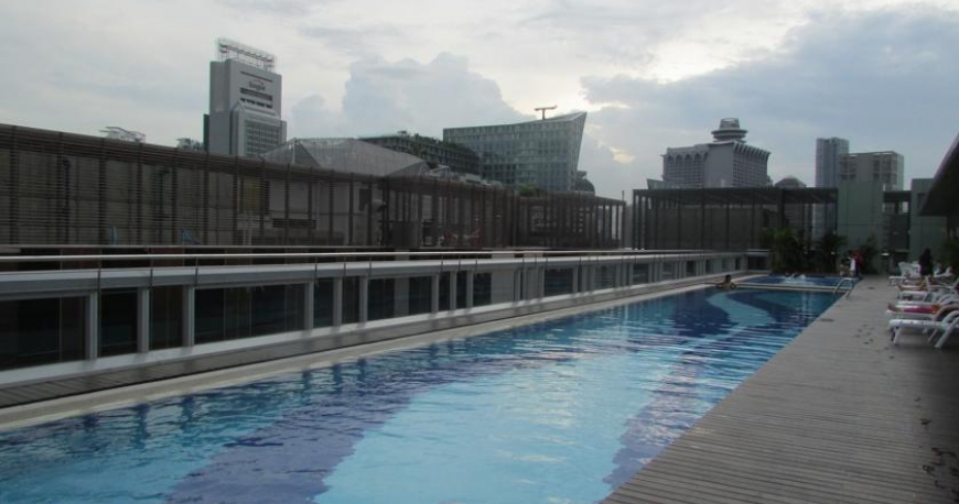 استخر هتل کانسلر ارکارد سنگاپور