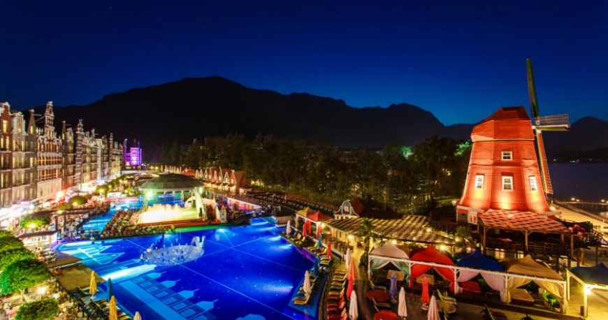 هتل ارنج کانتی کمر آنتالیا ترکیه