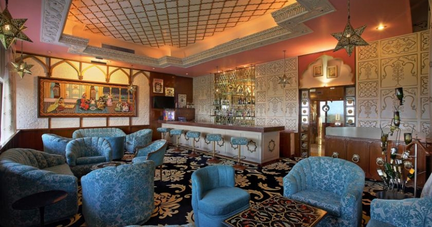 رستوران هتل کلارکس شیراز آگرا