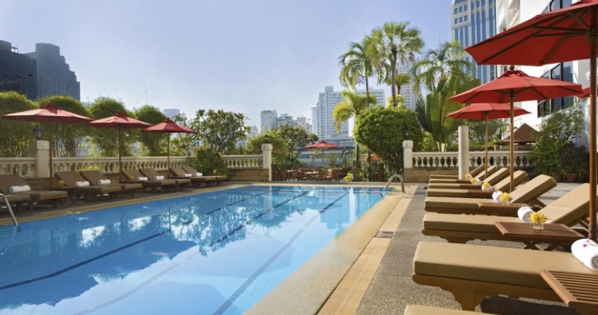 استخر هتل آماری بولوارد بانکوک