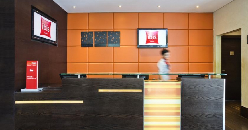 لابی هتل ایبیس الرقه دبی امارات متحده ی عربی