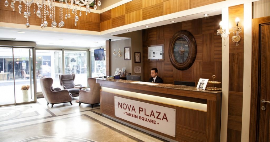 لابی هتل نوا پلازا تکسیم اسکوئر استانبول